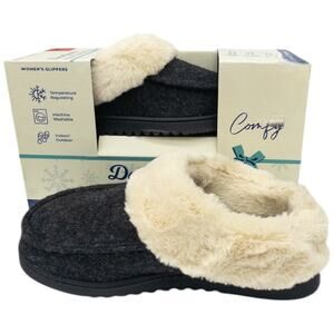 Dearfoams Women's Memory Foam Slippers Faux Fur Slip On Indoor Outdoor Black